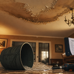 Infiltration d'eau plafond : auréole et gouttes au plafond