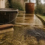 Nettoyage pierre naturelle : bannir la javel, savon et cristaux de soude