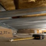 Portée maximum plafond autoportant M48 : 2,35 m, entraxe 50 cm